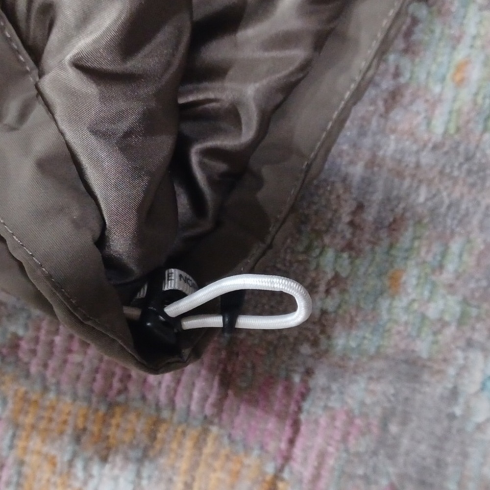 The North Face Hyvent Jacket - Picture 6 of 10